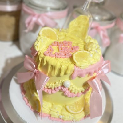 Vintage 🎀 Cakes 