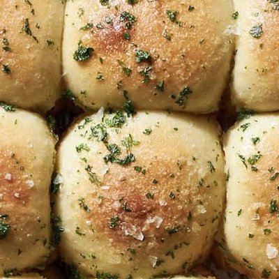 Sourdough Garlic Dinner Rolls