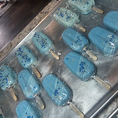 Cakesickles 