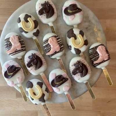 Cakesicles