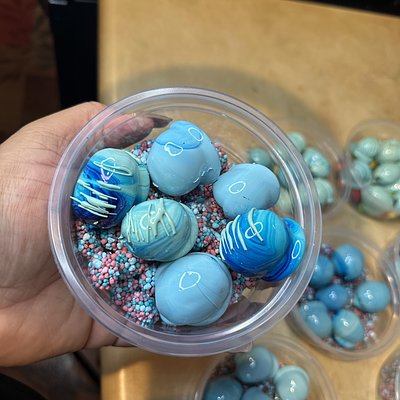 Raspberry Candy Grapes 