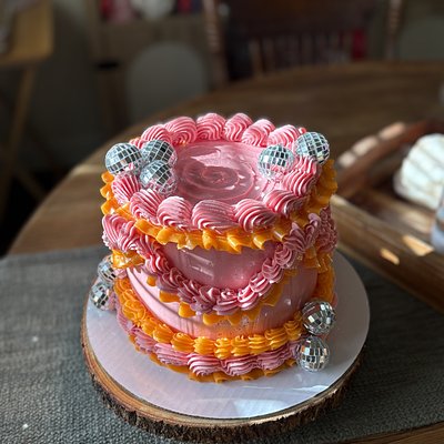 Custom Cakes