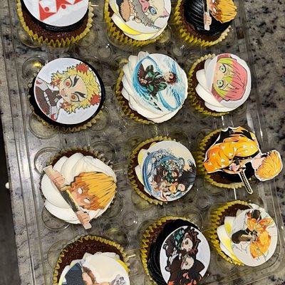 Custom Cupcakes 