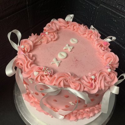 8" Heart Cake 