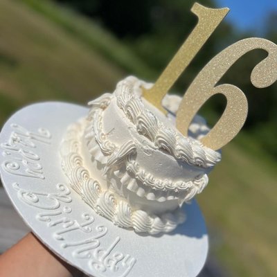 6” Round Cake (triple layer)