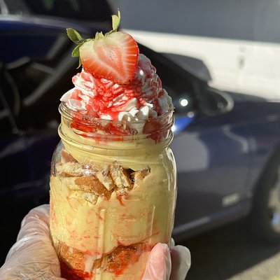 Strabwery Banana Pudding