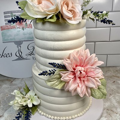 Custom Tiered Cakes & Wedding Cakes 