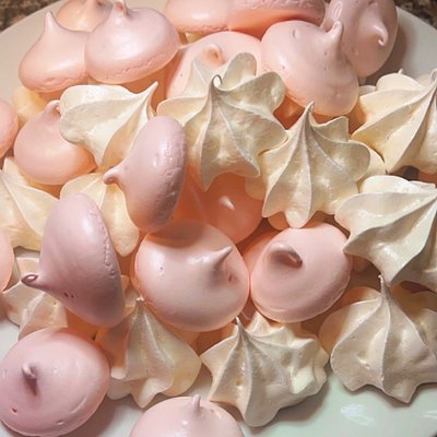 Italian Meringue Cookies