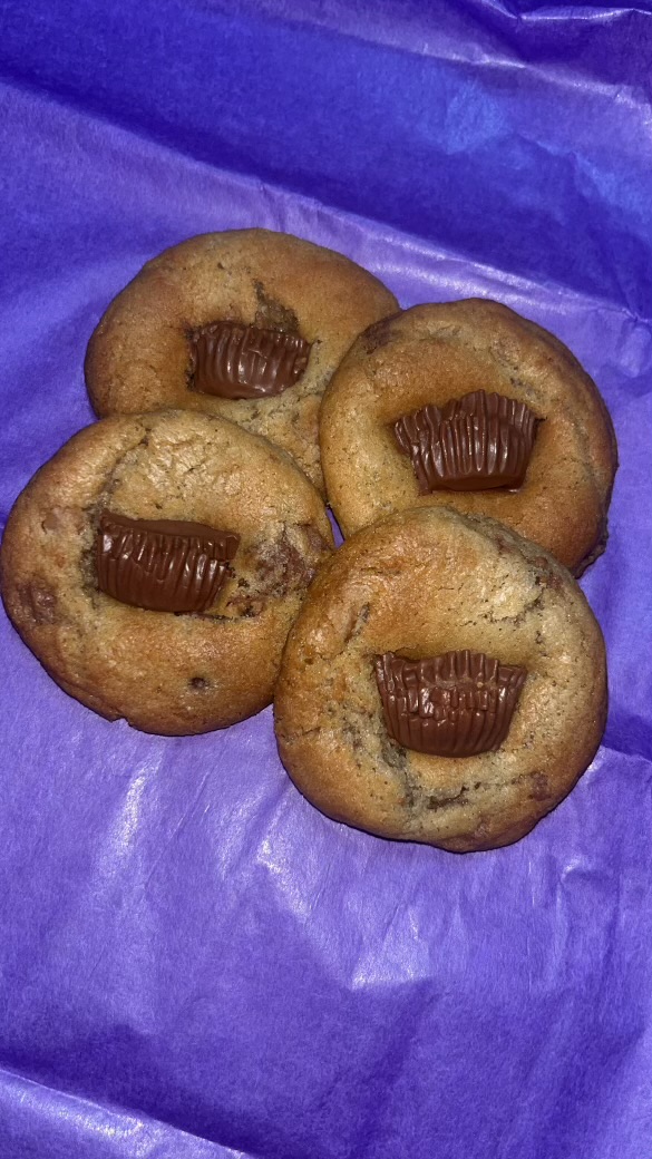 XL- Reese’s Cup