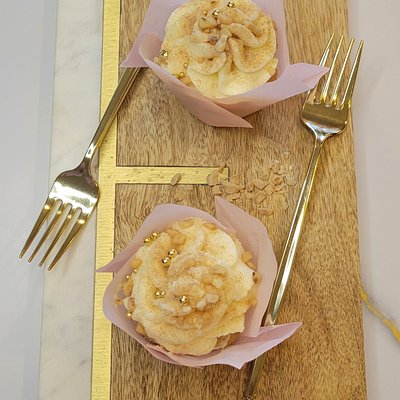 Cinnamon Toffee Crunch Cupcake