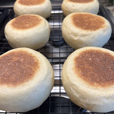 🥯 English Muffins (Half Dozen)