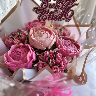 7 pc. Cupcake Bouquet
