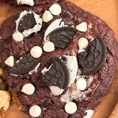 Red Velvet & Cream - Dozen