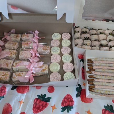 Small Party Package (4 Dozen, 48 Pieces)