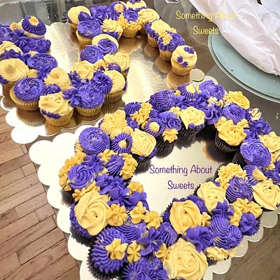 Cupcake Pull-away Cake