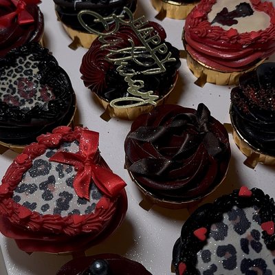 Luxury Cupcakes 