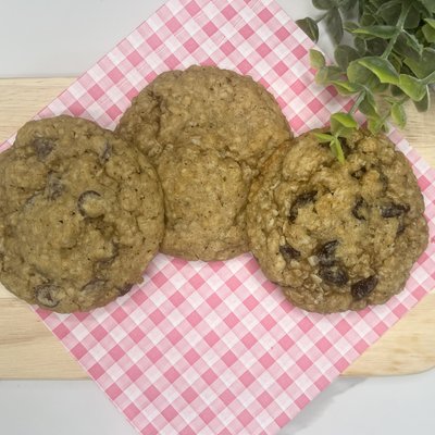 Oatmeal Trio (Plain, Chocolate Chip And Raisin)