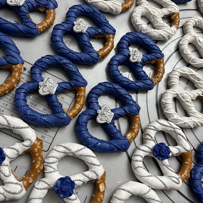 Chocolate Covered Pretzels