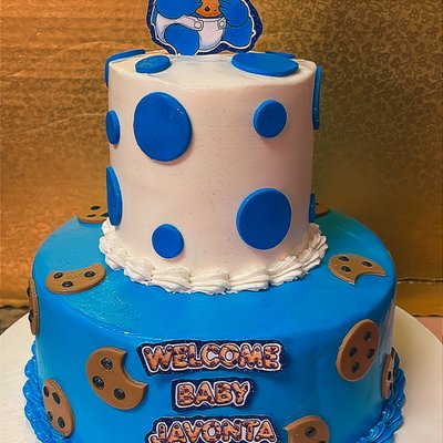 Small 2tier Themed cake (Serves 25/28) 