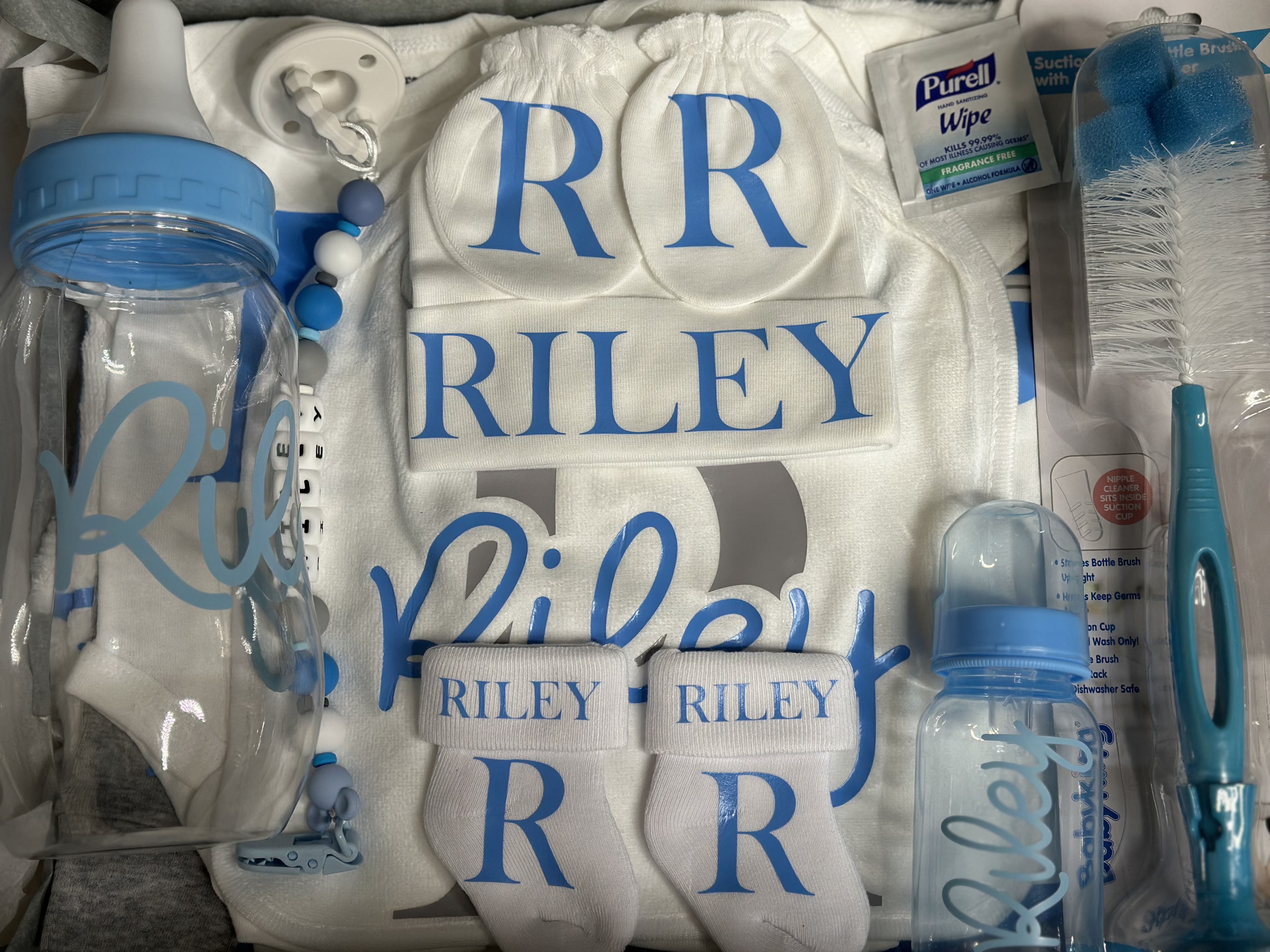 Custom Baby Boxes – Personalized Essentials for Your Little One!