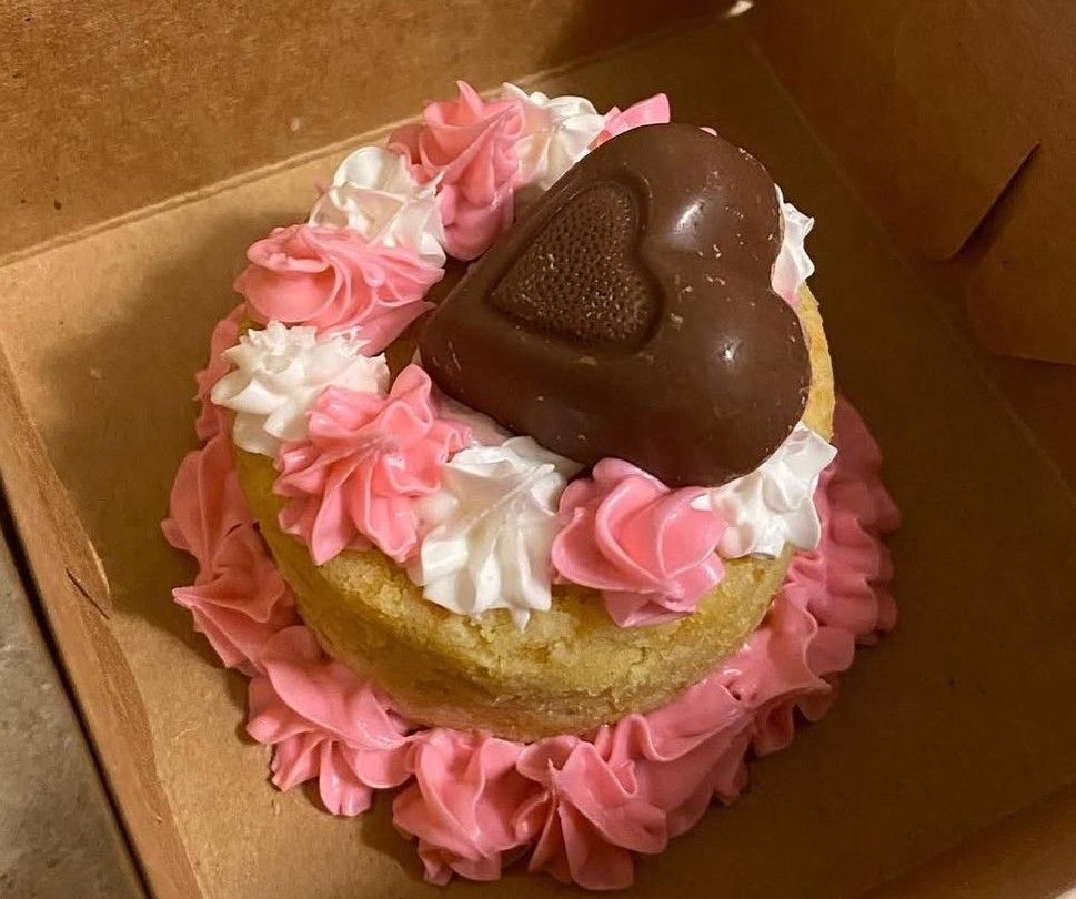Mini Cake(s)