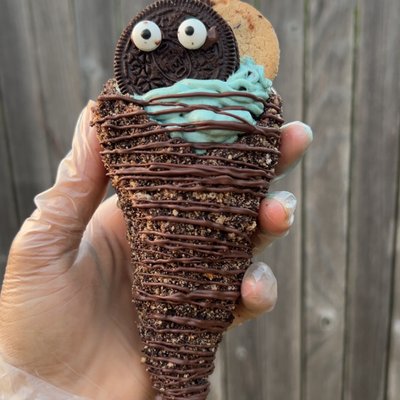 Cookie Monster Cheesecake Cone