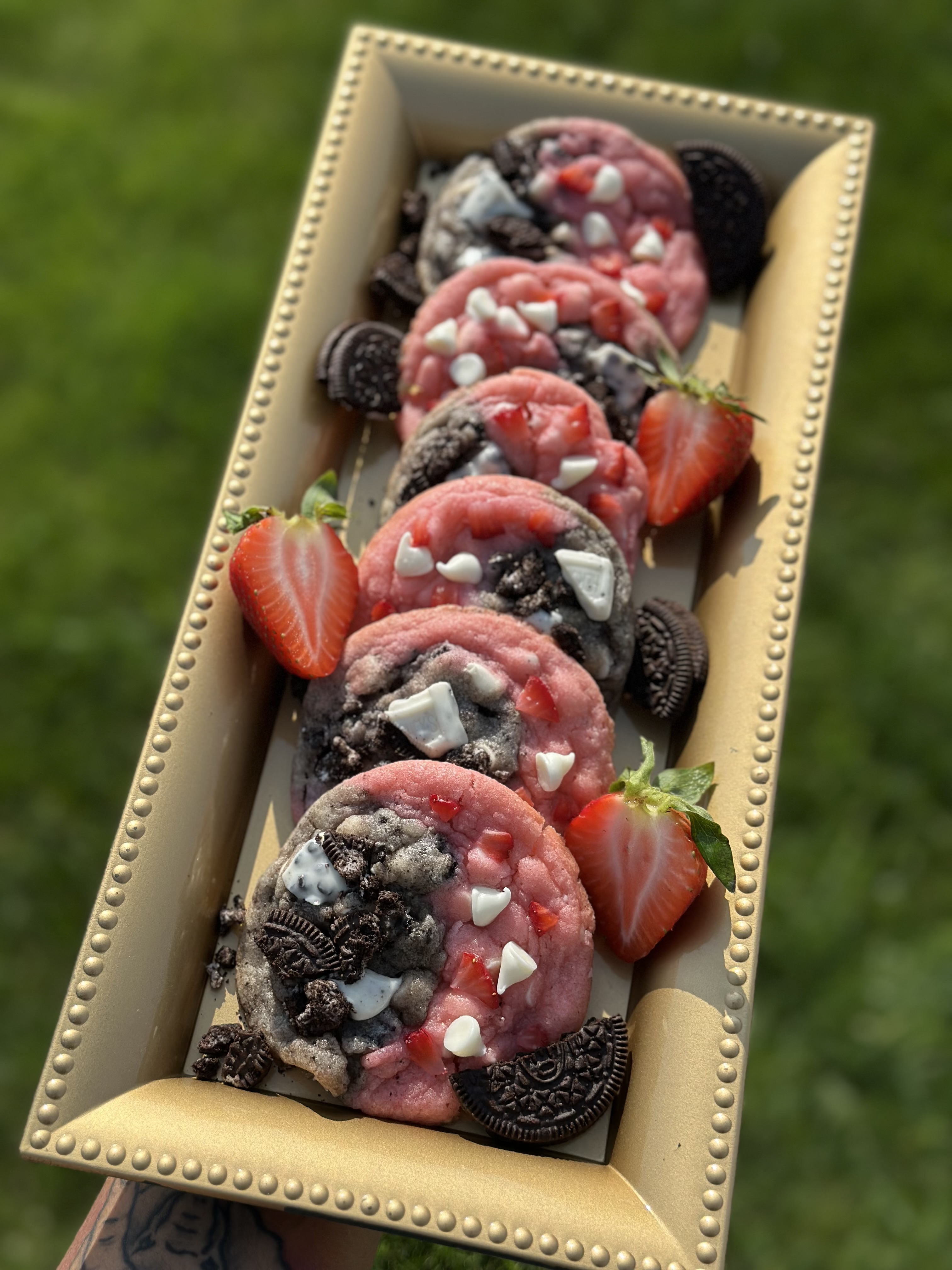 🍓✨Strawberry/Cookies ’n Cream Cookies