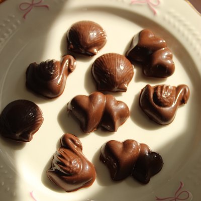 1/2 dz custom chocolate dipped