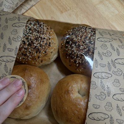 ORGANIC SOURDOUGH BAGELS