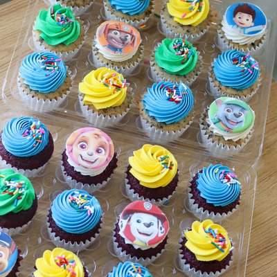 Custom Cupcakes (Dozen)