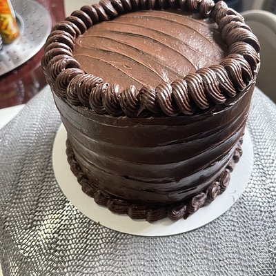 6" 3 Layer Round Cake