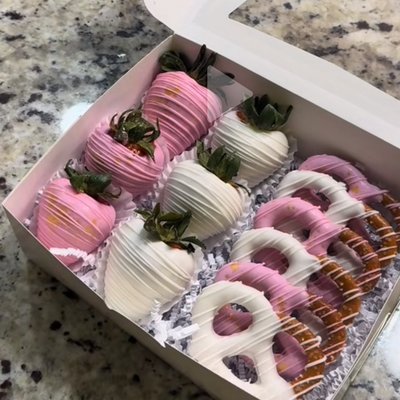 1/2 Dozen Of Berries And Pretzels 