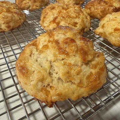  Sourdough Cheddar Biscuits - 1/2 Dozen