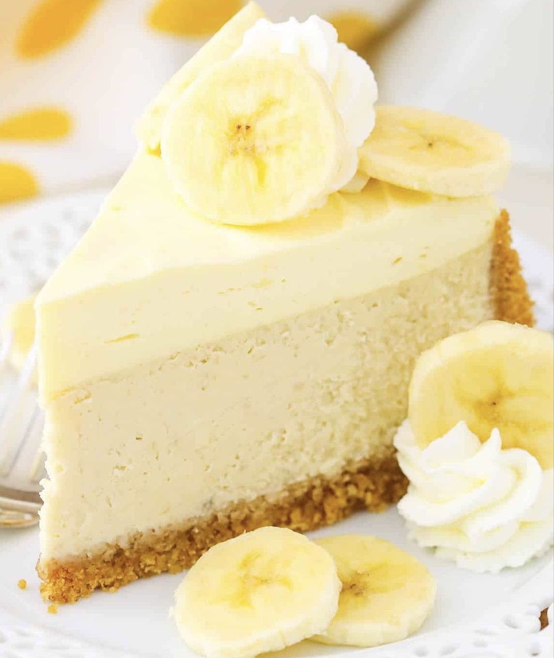 Banana Cream Cheesecake Slice