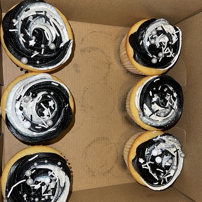 Jumbo Cupcakes 