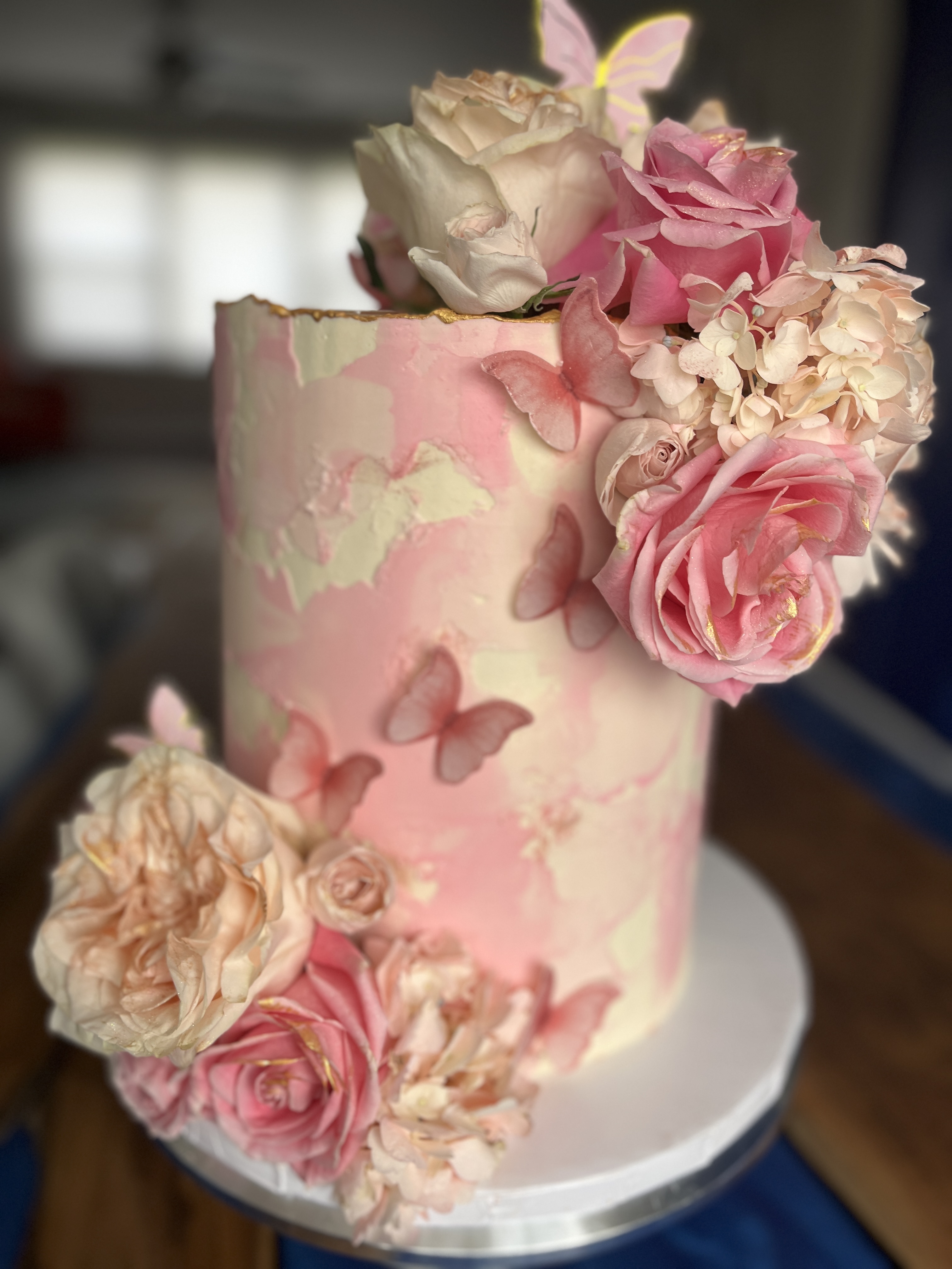 5 inch cake with florals