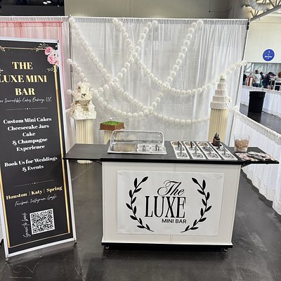 The Luxe Mini Cake Bar Rental (This Is Your Deposit)