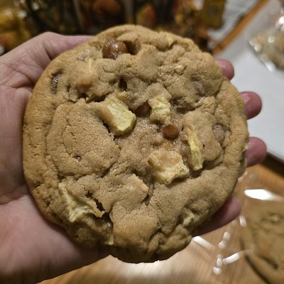 Carmel Apple Cookie