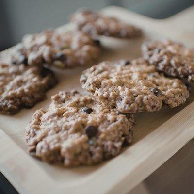 Oatmeal With Or Without Raisins With Nuts
