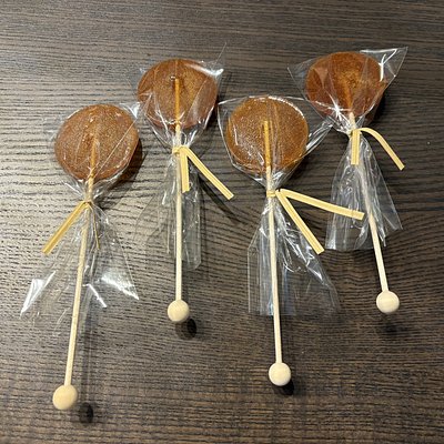 Golden Honey Lollipop