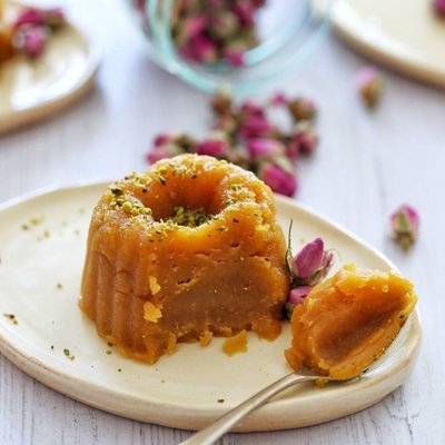 Halva - 1 Tray/50 Servings 