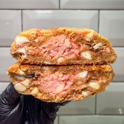PAST FLAVOR - View Only🥲: Curly Mike’s Cherry Cheesecake ❤️