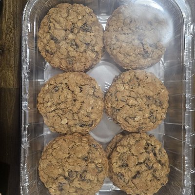 Oatmeal Raisin Cookies (4ct Or 8ct Minis) 