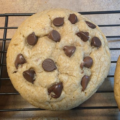 Brown Butter Chocolate Chip Cookies 1/2 Dozen (6)