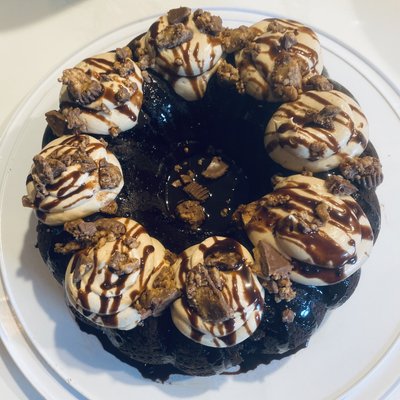 Reese’s Peanut Butter Bundt Cake 
