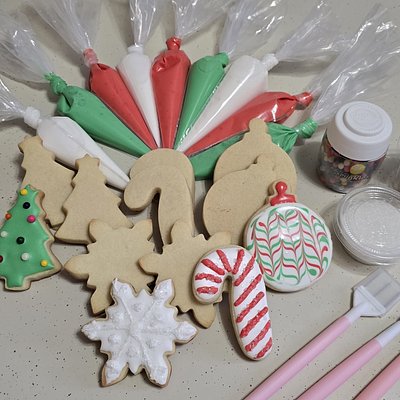 Cookie Decorating Kit - 12 Cookies