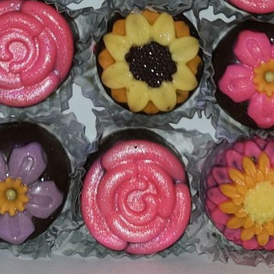 Filled Chocolate Flower Bite Bag