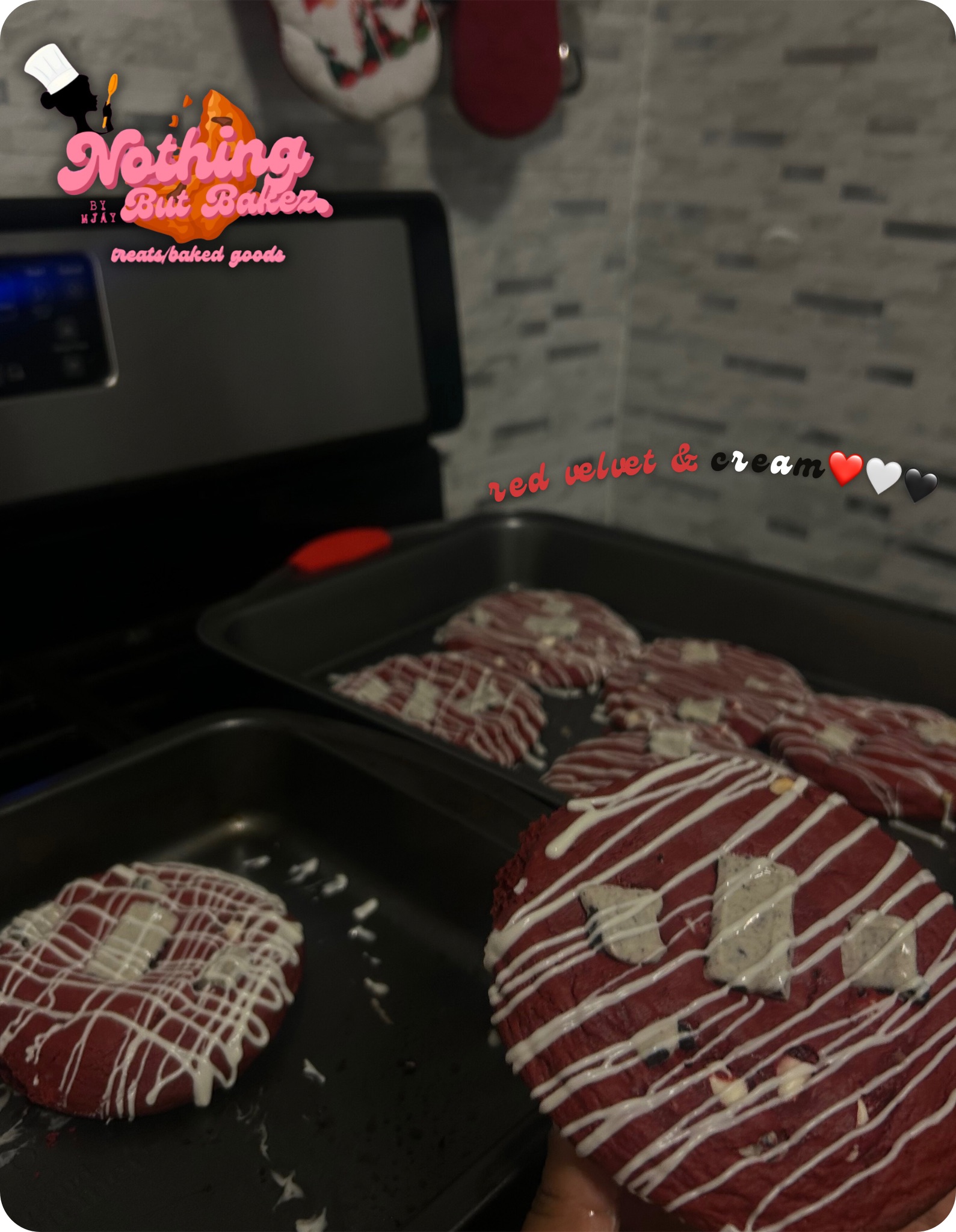 Red Velvet & Creme ❤️🖤🤍