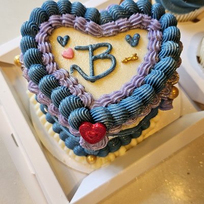4 Inch Cake