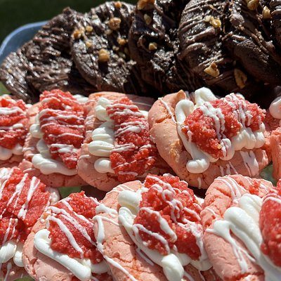 6 Signature Cookies